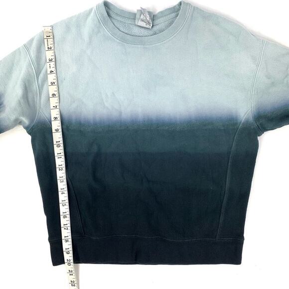 Champion Gradient Ombré Crewneck Sweatshirt Size Medium - Picture 2 of 5
